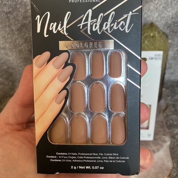 2 pc Press on Nail Set - Picture 2 of 5